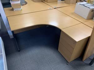 USED 1600 Ergonomic Desks with matching Pedestal in Light Oak – Left and Right Hand available -Quantity available – £125 + VAT EACH