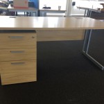 quality used straight desks 1600mmx800mm with mobile drawer units