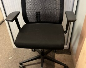 Used steelcase “think” task chair