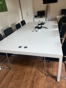 Bench desk/meeting table 4 person